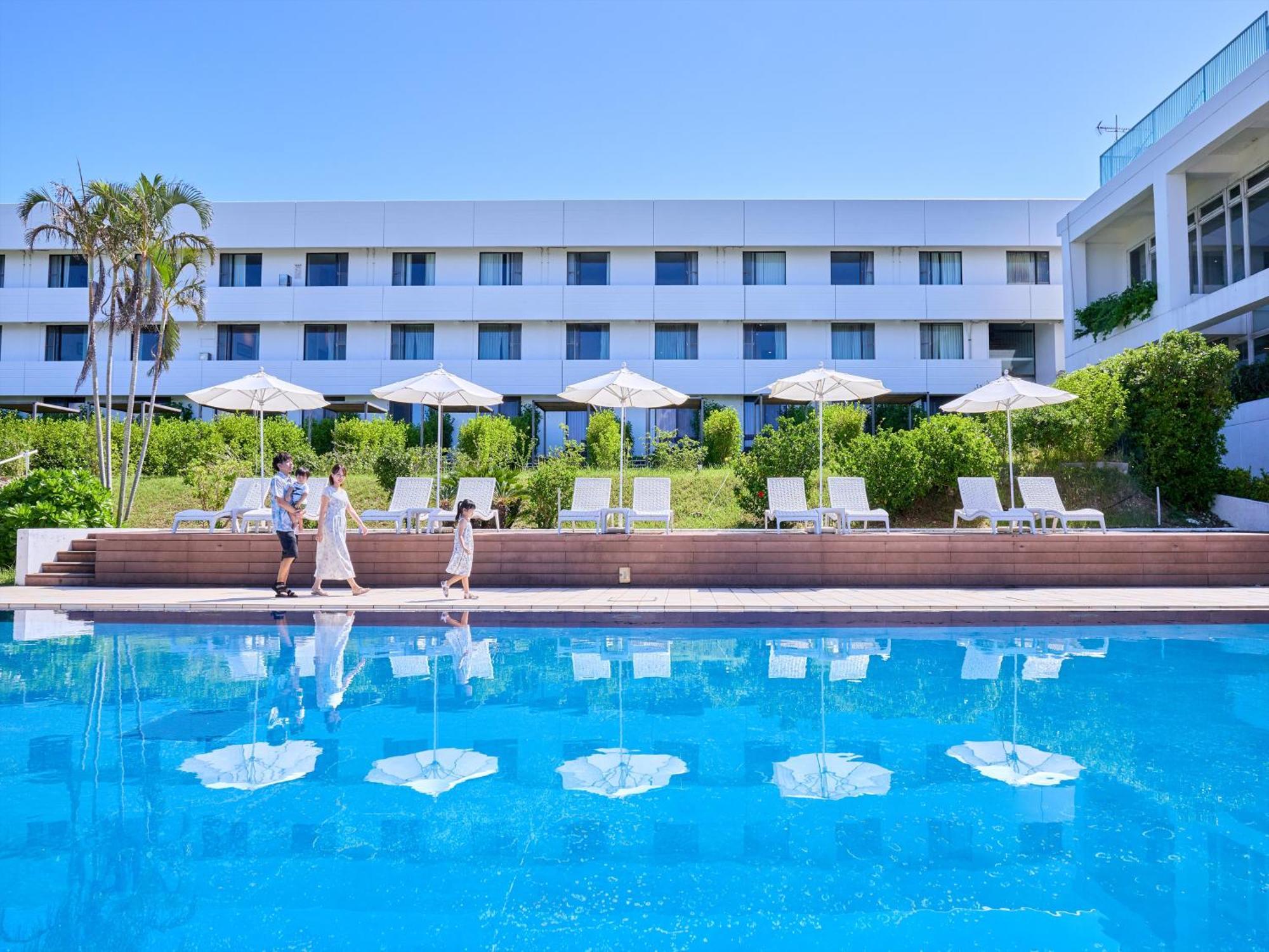 Royal View Hotel Churaumi Motobu Bagian luar foto